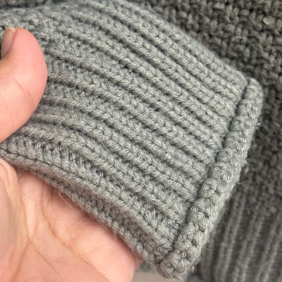 Gray Roll Mock Neck Heavy Knit Classic Minimalist Pullover Sweater Womens Size M - Picture 3 of 8